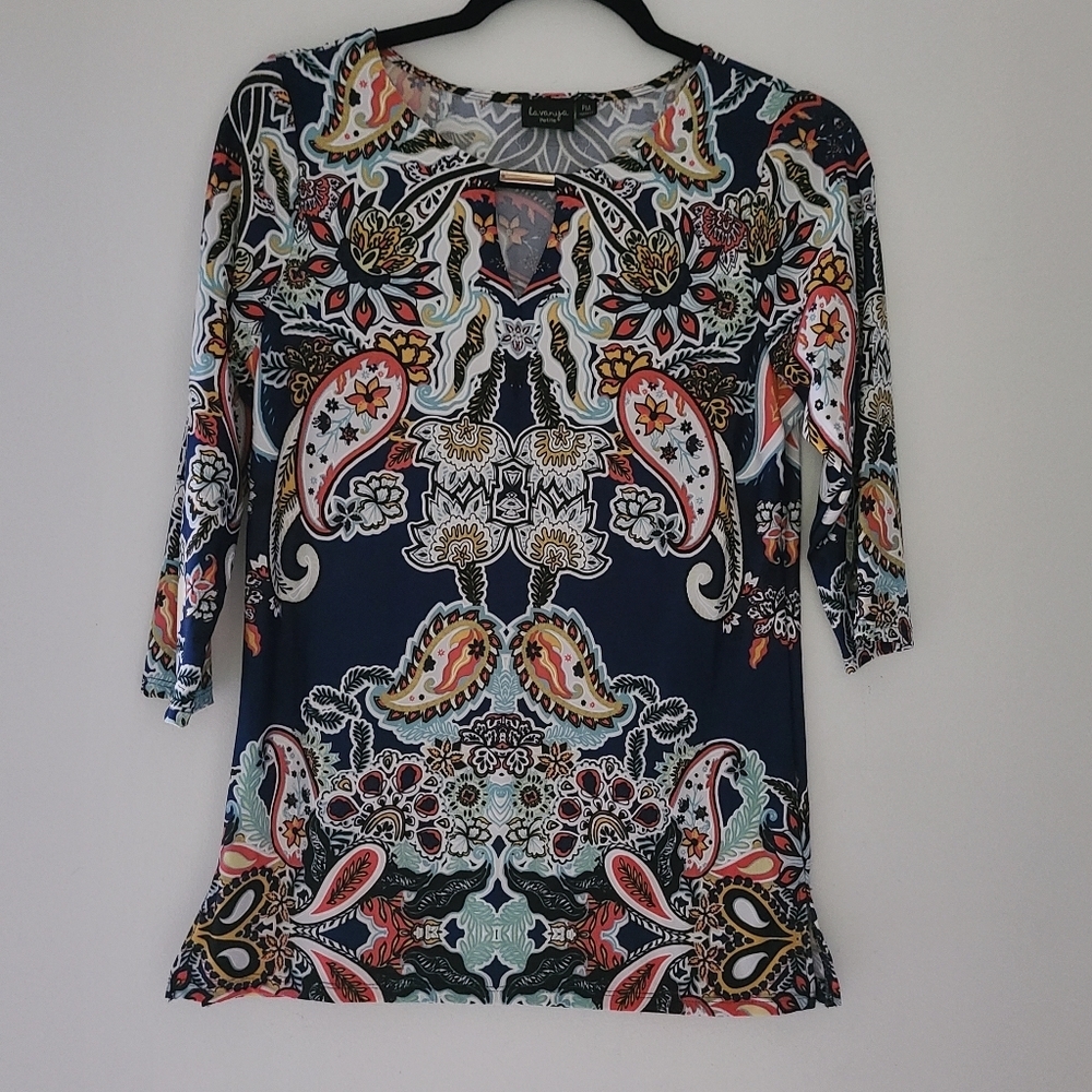 LA VANYA 3/4 sleeves top
